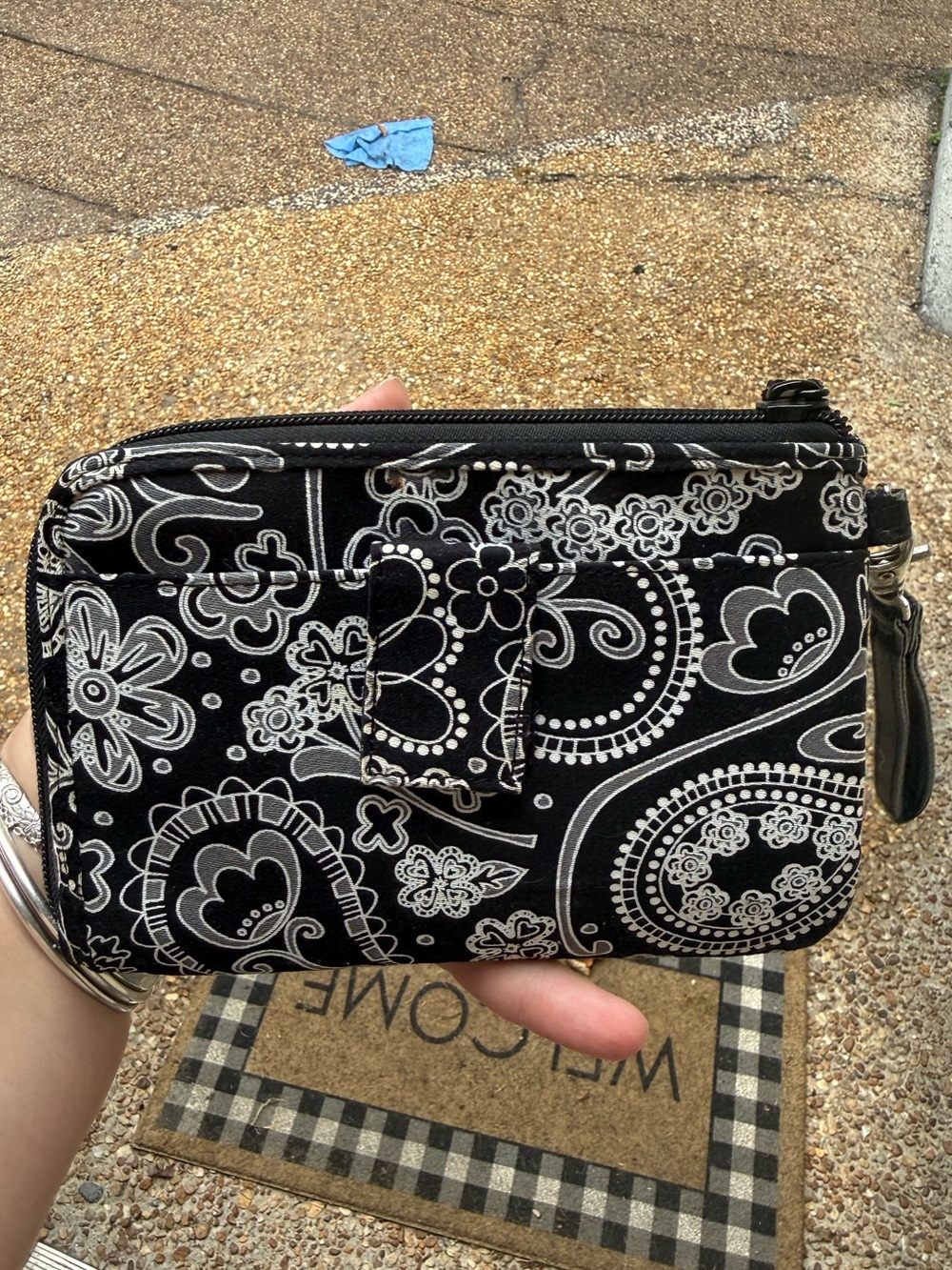 Thirty One Black & White Paisley Wristlet Wallet